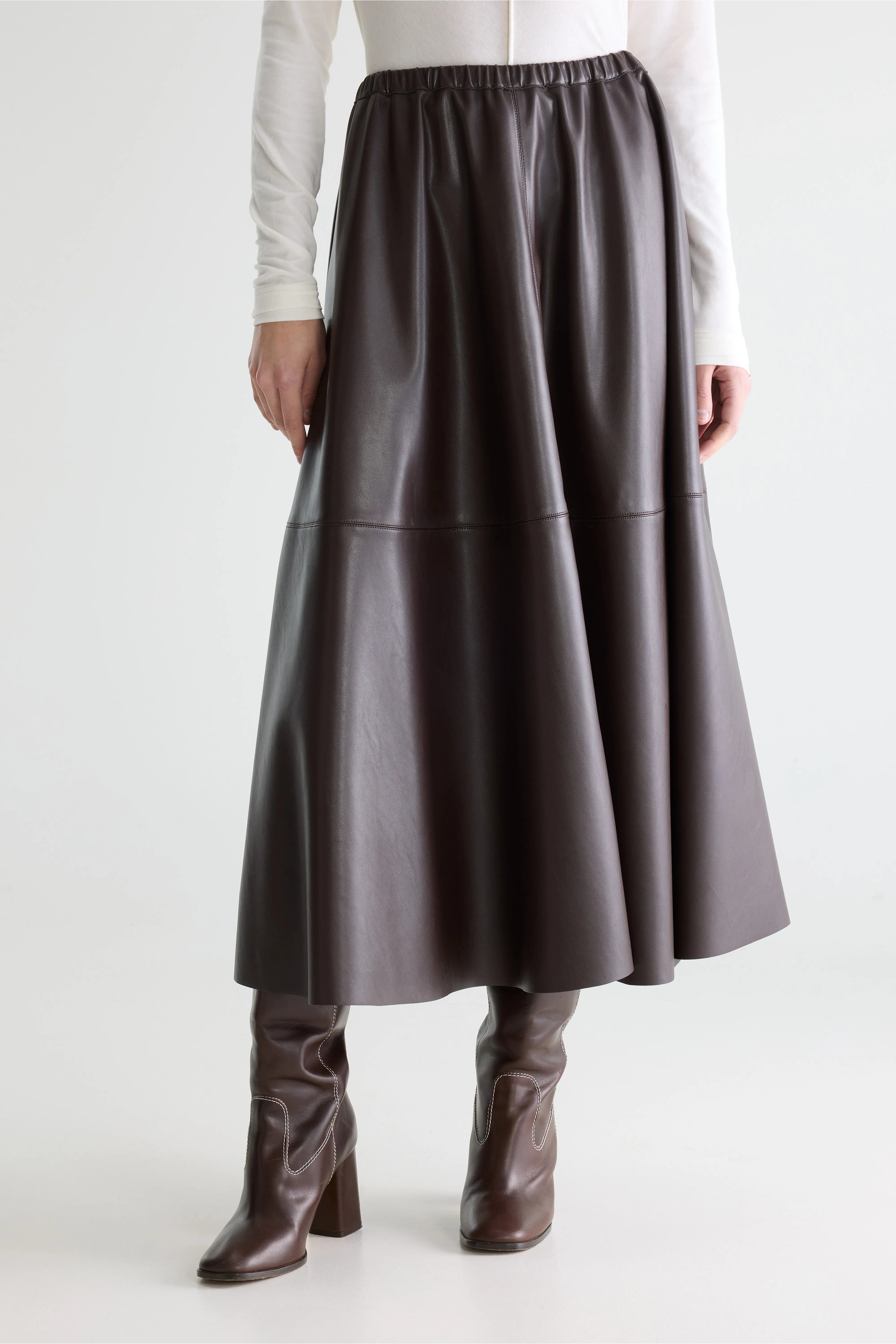 Hezra faux-leather long skirt (261 / W / DARK ROAST)