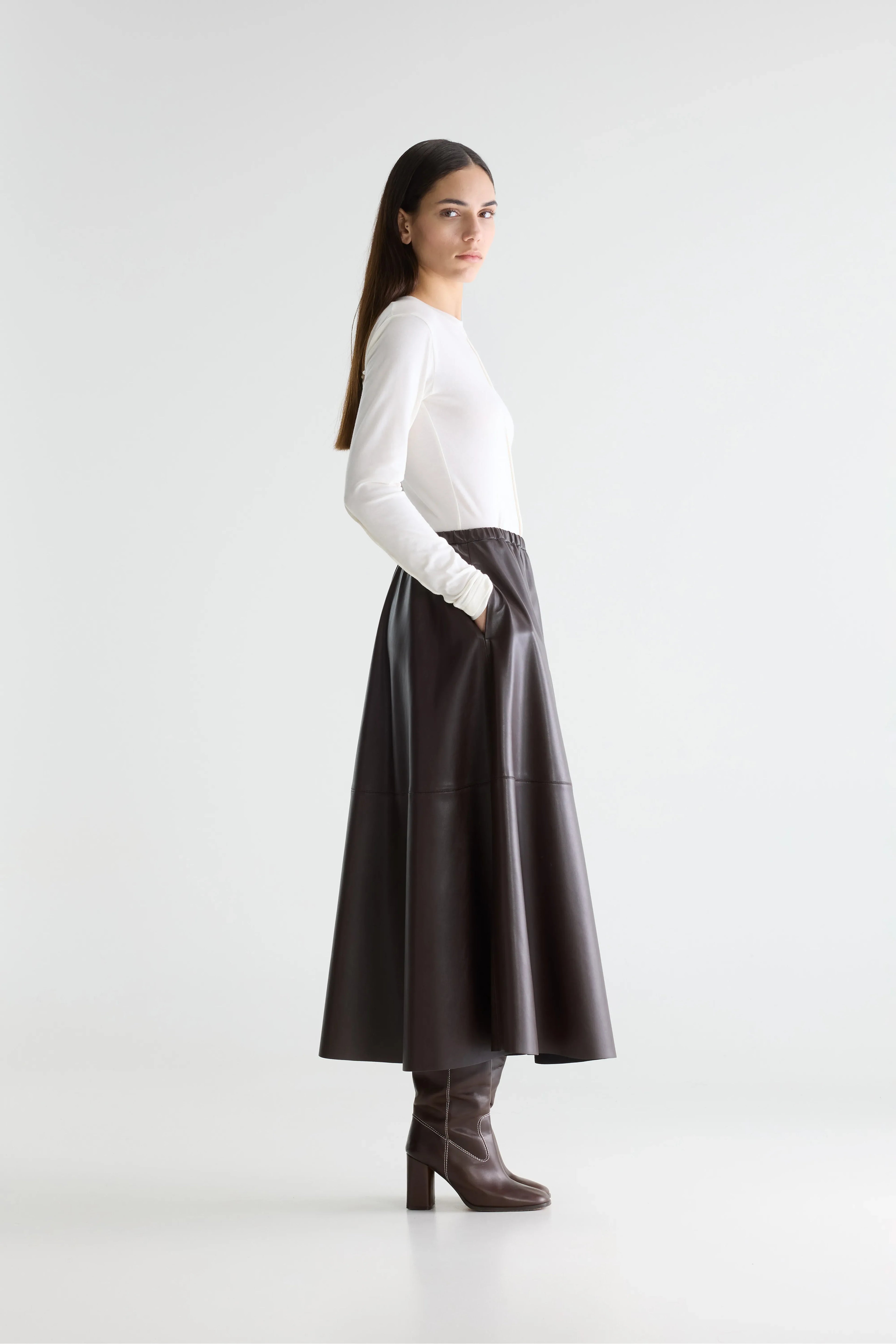 Hezra faux-leather long skirt (261 / W / DARK ROAST)