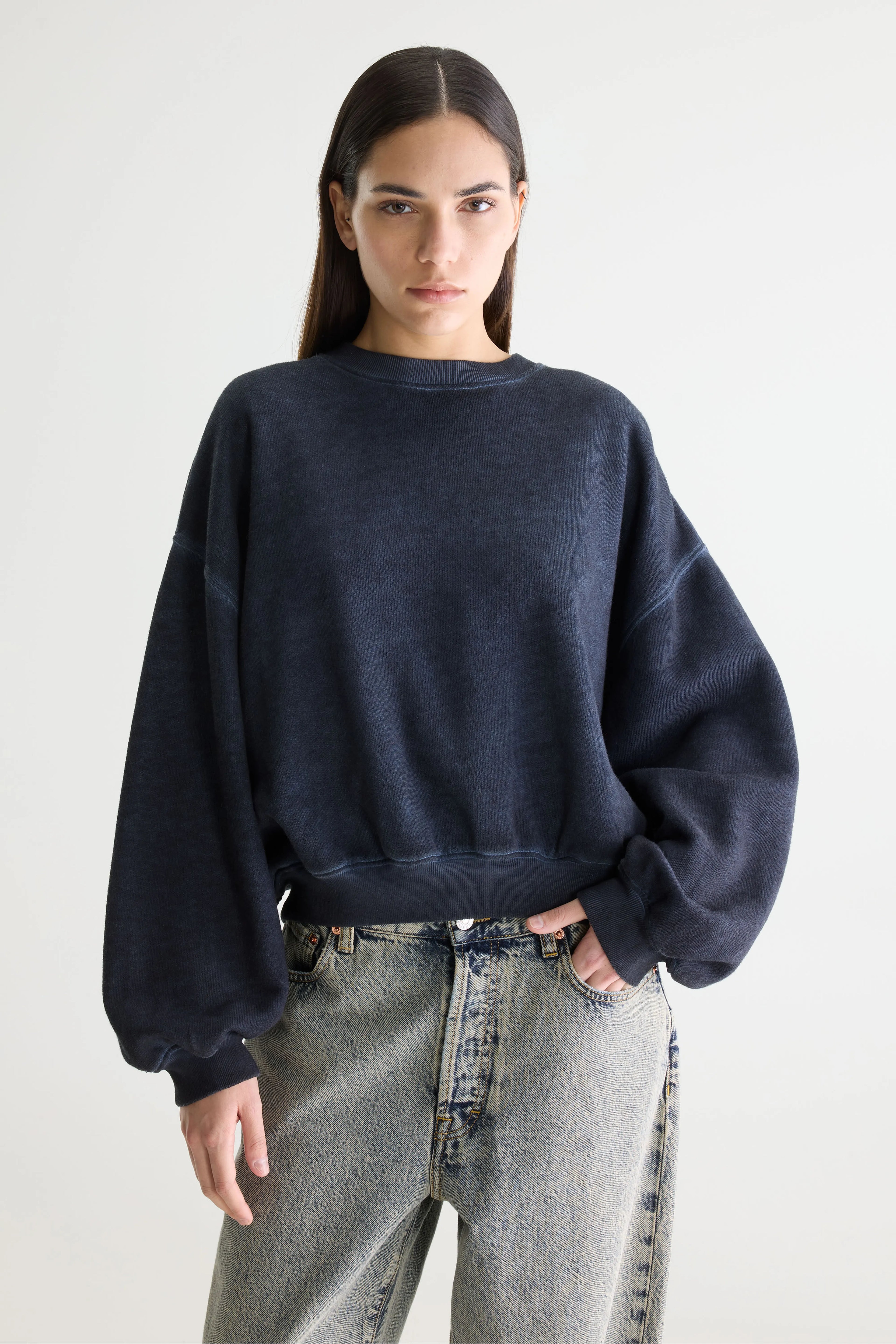 Fancy cropped crewneck sweatshirt (261 / W / NAVY)